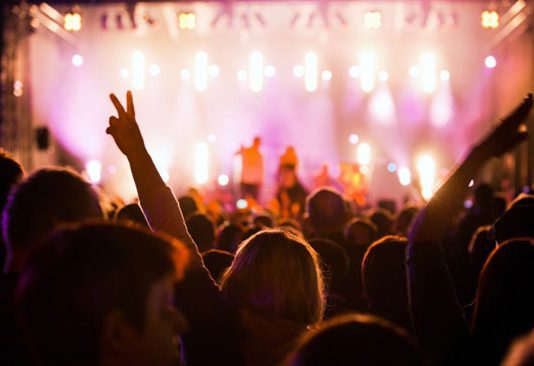 Revente billet concert : procédure, avantages, précautions