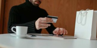 Pourquoi opter pour une banque en ligne ?