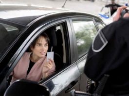 Permis de conduire : pour quels métiers commerciaux est-il nécessaire ?
