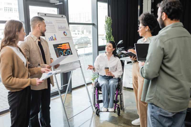 Pourquoi opter pour un drapeau publicitaire ? CDR Business